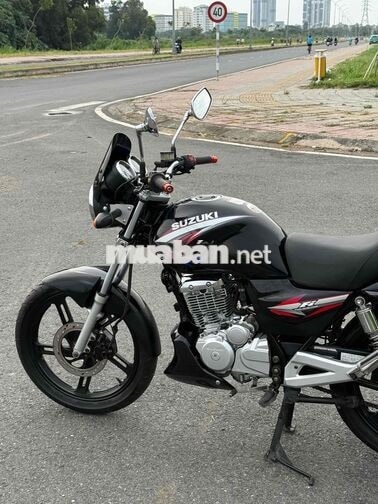 Suzuki EN 150 Đen Xe côn tay