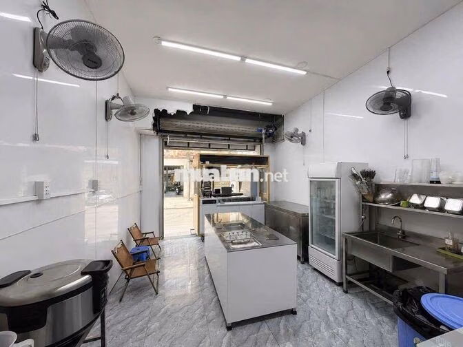 MẶT TIỀN NGUYỄN VĂN KHỐI 3 LẦU ST NHÀ MỚI ĐẸP