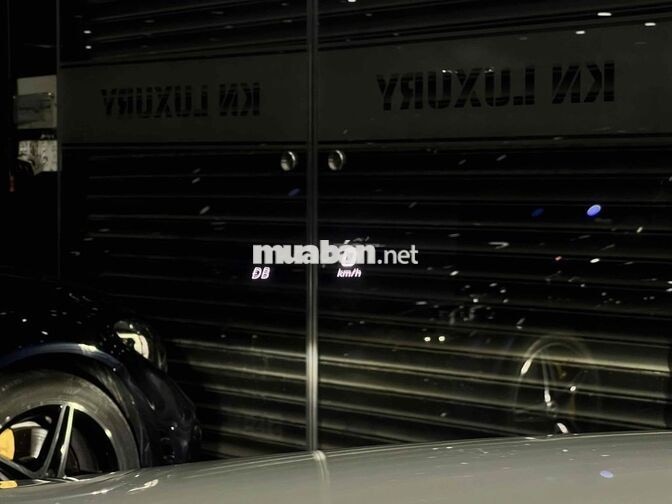 Mercedes-Benz E300 AMG Model 2018 Trắng/ Nâu