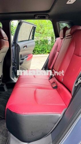 Toyota Corolla Cross 1.8V sản xuất 2024 form mới