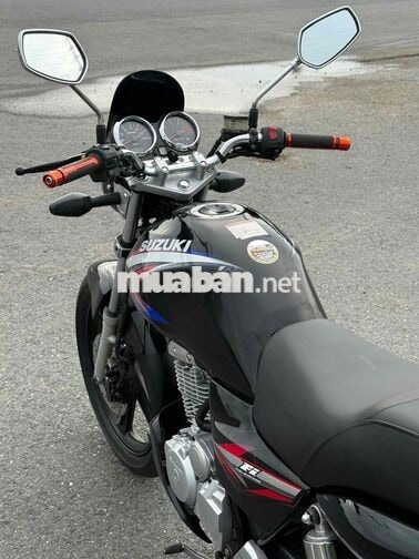 Suzuki EN 150 Đen Xe côn tay