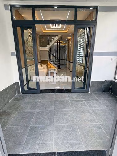 BÁN NHÀ 3 LẦU  - HẺM Ô TÔ - LÂM THỊ HỐ Q12. GIÁ : 4,88 TỶ 