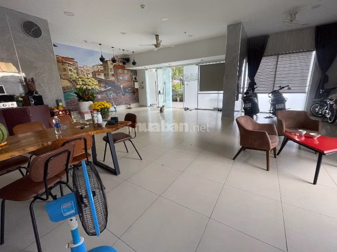 Bán căn shop 2 mặt tiền, sồ hồng vĩnh viễn 178 m 