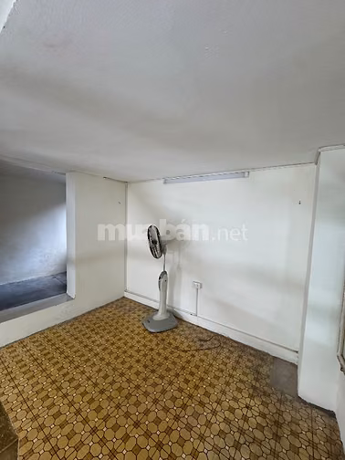 Cho thuê nhà riêng 4 tầng phố Hàng Bông