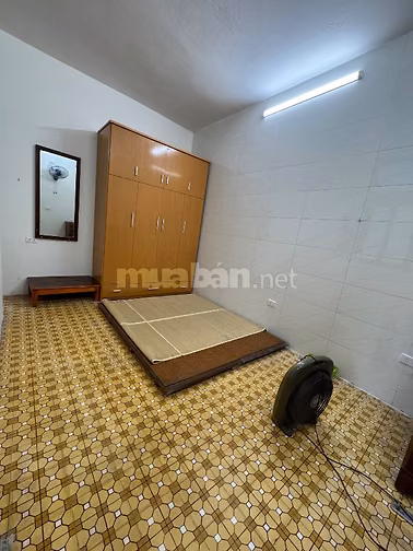 Cho thuê nhà riêng 4 tầng phố Hàng Bông