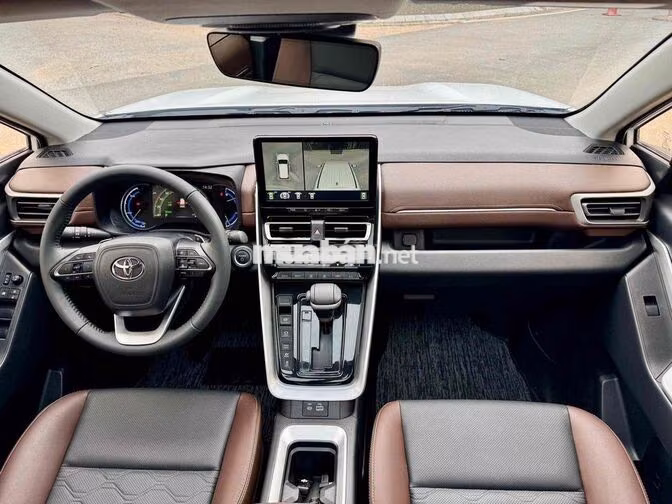 Toyota Hà Đông Cross HEV 2025 Trắng Hybrid 1v5km
