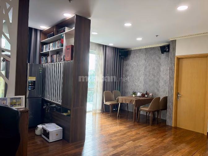Bán căn shop 2 mặt tiền, sồ hồng vĩnh viễn 178 m 