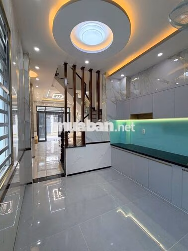 BÁN NHÀ 3 LẦU  - HẺM Ô TÔ - LÂM THỊ HỐ Q12. GIÁ : 4,88 TỶ 
