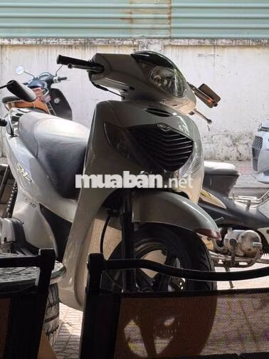 Honda SH 150i Trắng Nhập khẩu Ý