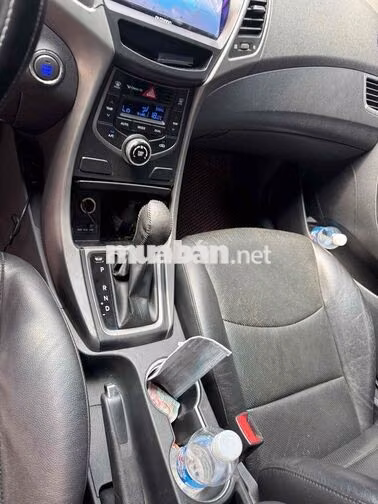 Hyundai Elantra 1.8 Tự động Bản full Màu Nâu