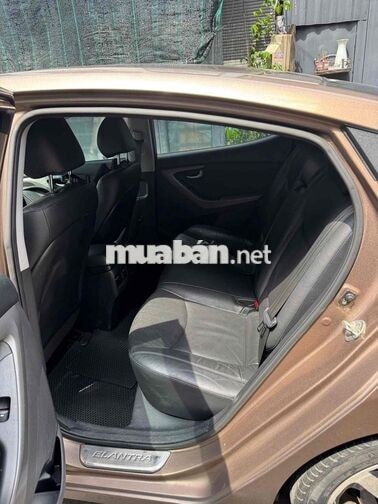 Hyundai Elantra 1.8 Tự động Bản full Màu Nâu