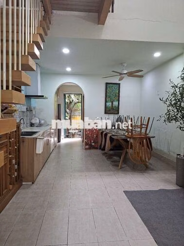 NHÀ FULL NỘI THẤT 2PN - SÂN RỘNG - ĐƯỜNG GÒ DƯA, TAM BÌNH