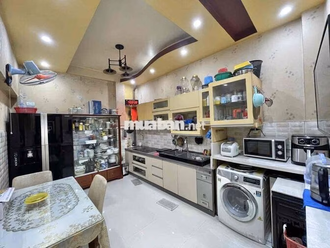 Bán Nhà Mặt Tiền Đường Minh Phụng Quận 6 ,5 tầng dt 65m2 giá 15,5 tỷ.