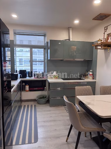 Chính chủ bán căn hộ góc view hồ bơi 