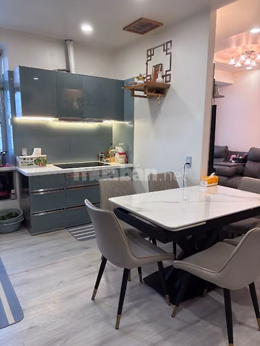 Chính chủ bán căn hộ góc view hồ bơi 
