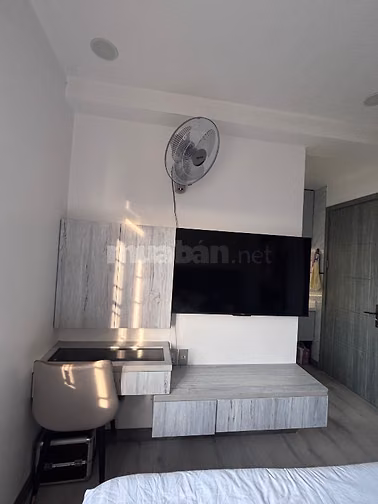 Chính chủ bán căn hộ góc view hồ bơi 
