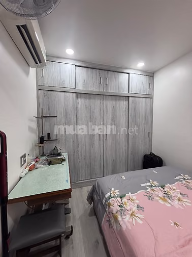 Chính chủ bán căn hộ góc view hồ bơi 