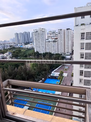 Chính chủ bán căn hộ góc view hồ bơi 