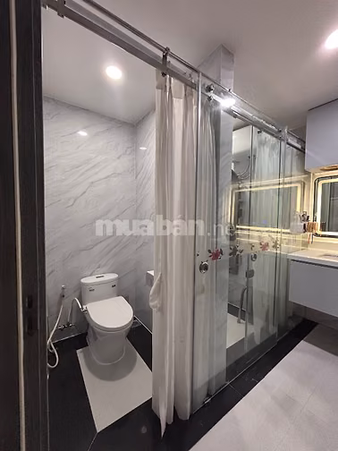 Chính chủ bán căn hộ góc view hồ bơi 