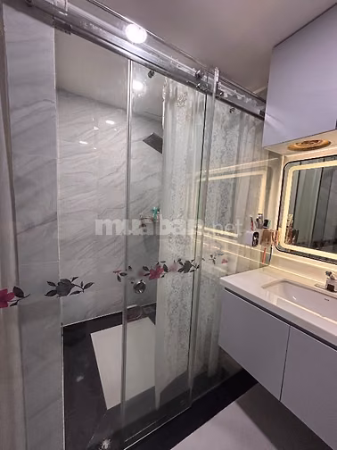Chính chủ bán căn hộ góc view hồ bơi 