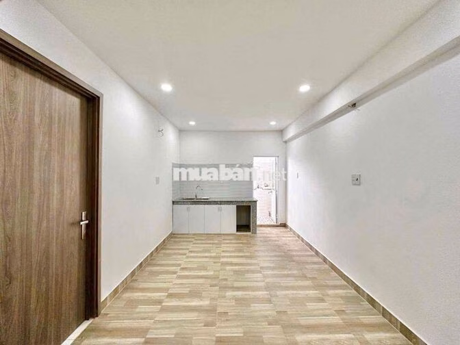 HAI PHÒNG NGỦ GIÁ RẺ RỘNG RÃI THOÁNG MÁT AN NINH CAO THANG MÁY TẬN P