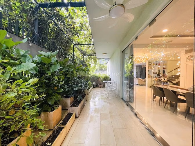 Bán nhà Đường Số 11, Phường An Phú, 170m², hầm 3 lầu, Giá 55 Tỷ