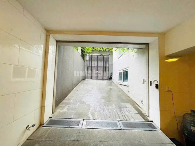Bán nhà Đường Số 11, Phường An Phú, 170m², hầm 3 lầu, Giá 55 Tỷ