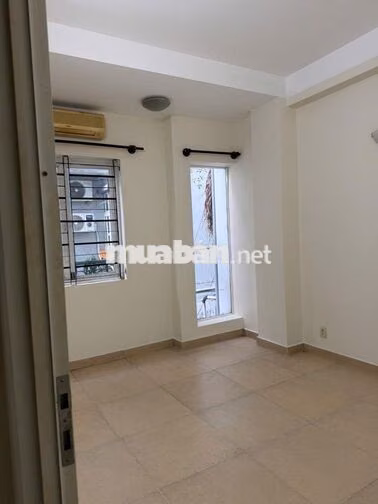 NHÀ 4PN MỚI SƠN SỬA GẦN THÀNH THÁI QUẬN 10