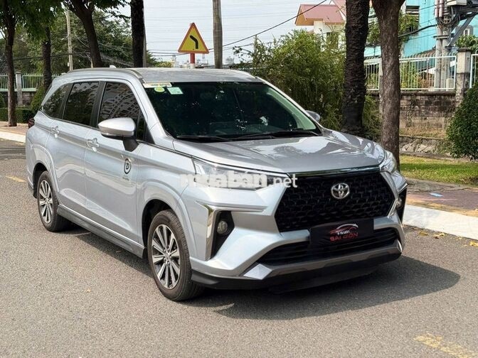 Toyota Veloz 2022 Tự động Bạc