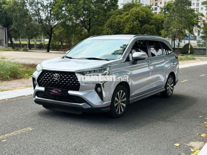 Toyota Veloz 2022 Tự động Bạc
