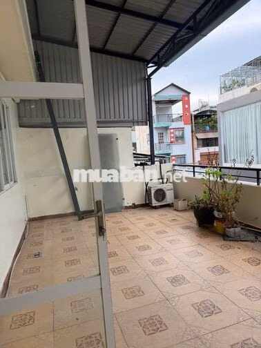 NHÀ 4PN MỚI SƠN SỬA GẦN THÀNH THÁI QUẬN 10
