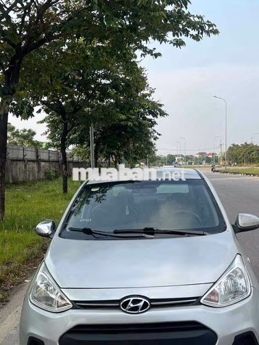 Hyundai Grand i10 2017 Số sàn Bạc