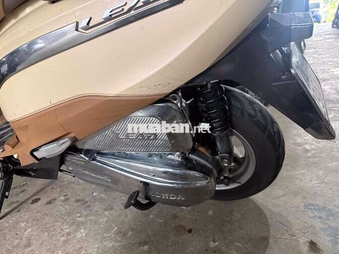 Honda Lead 2016 Kem