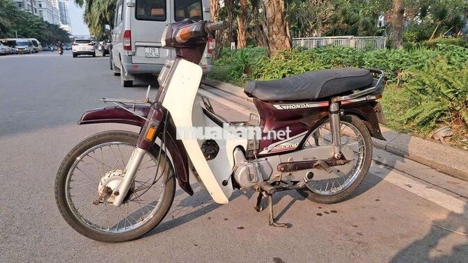 Honda Dream Nâu 