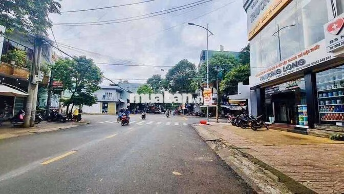 NHÀ NGUYÊN CĂN - MẶT TIỀN HOÀNG DIỆU