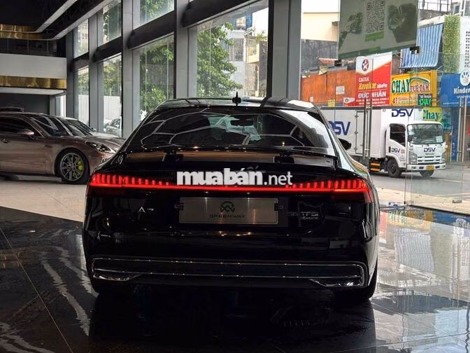 Audi A7 2021 Đen 2 vạn km