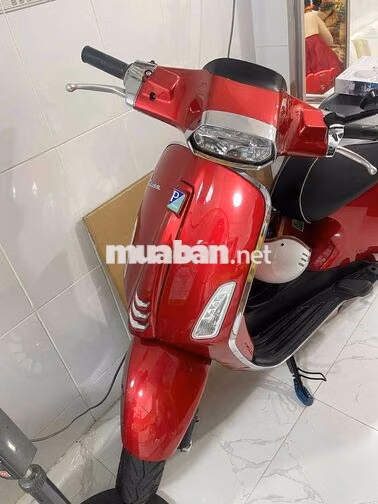 Bán xe Vespa Sprint đời [2022], màu Đỏ