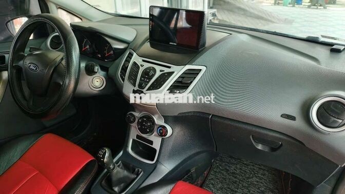 Ford Fiesta 2011 1.4L Số sàn Đen