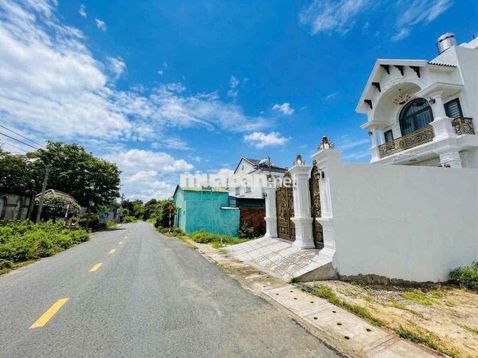 bán đất mặt tiền Nguyễn Thị Nhúng,Tân Thông Hội,494m2(12x41) giá 720tr