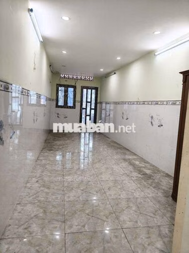 Cho thuê nhà gần Mặt tiền Tạ Uyên,Q11- 3x18m- 2 p 2w- 12 triệu