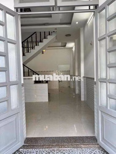 Cho thuê nhà 5x12m, 1 lầu, 2pn, sát metro, Tân Thới Hiệp, Q12