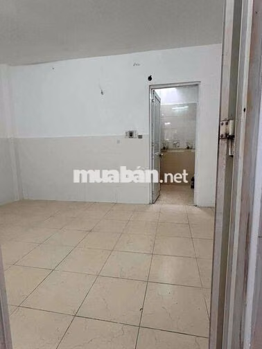 Nhà MT hẻm thông 275 Quang Trung, P.10, 3 PN, 3 WC