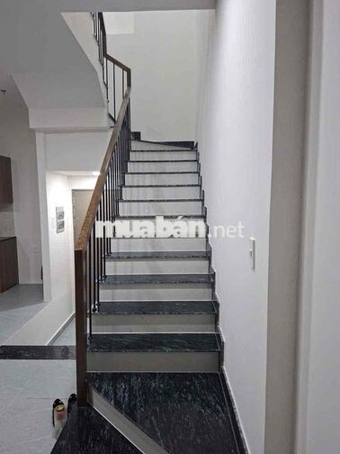 Villa đang trống cho thuê ; Chỉ 13 tr/tháng. LH Hương
