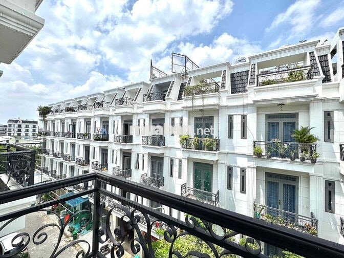 CHO THUÊ CĂN HỘ TRONG NHÀ PHỐ TẠI HÀ HUY GIÁP THẠNH LỘC QUẬN 12