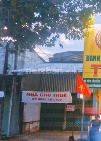 Cho thuê nhà mặt tiền ngang 4m mặt bằng kinh doanh kv ngã 4 p.Tân Hạnh