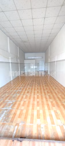 Cho thuê nhà mặt tiền ngang 4m mặt bằng kinh doanh kv ngã 4 p.Tân Hạnh