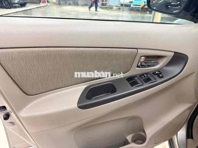 Innova E 2014 Số sàn, biển TP.HCM, 1 chủ(còn giảm)
