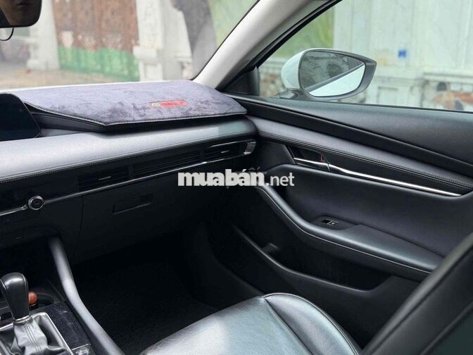 Mazda Mazda 3 Luxury 2022 Trắng 50000 km
