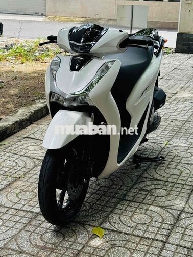 Honda SH 125i sx cuoi 2022 Trắng đen 9 chủ