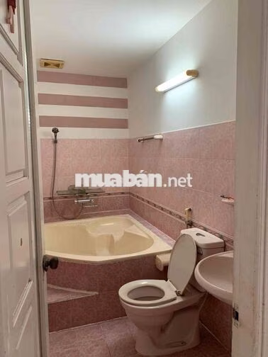 Nhà Đống Đa hẻm ô tô. Chính chủ bán